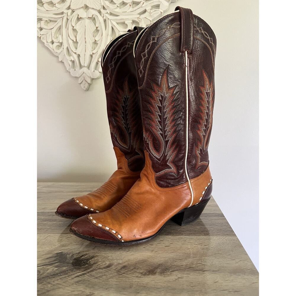 Tony Lama Vintage Brown Embroidered Cowboy Boots Size 6.5 1028 L Western